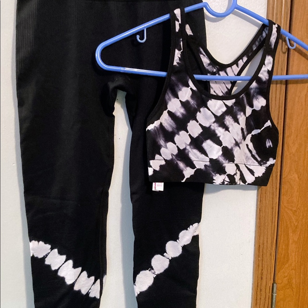 VS PINK Tie Dye Outfit